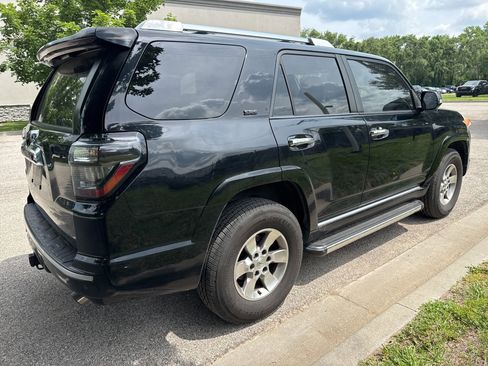 Used 2011 Toyota 4Runner SR5 w/ Convenience Pkg AWD/4WD image 5