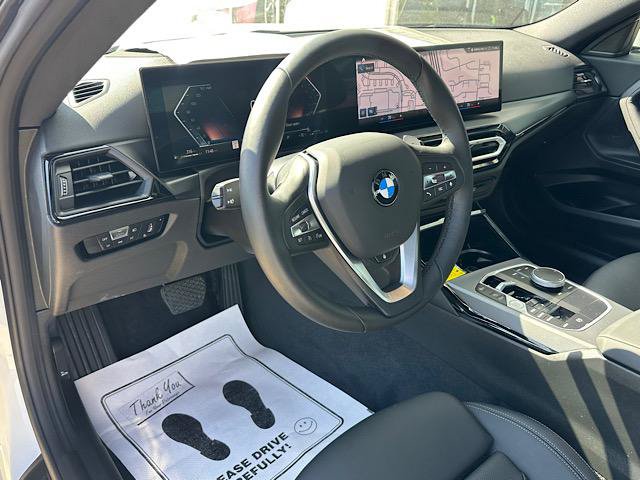 Used 2023 BMW 230i xDrive Coupe AWD/4WD image 21