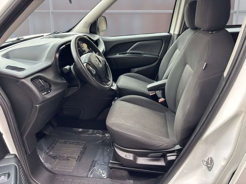 Used 2022 RAM ProMaster City Wagon image 9