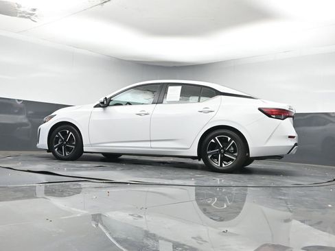 Used 2024 Nissan Sentra SV image 26
