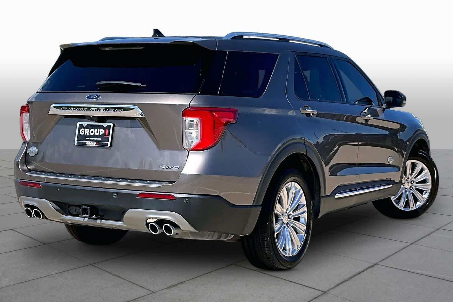 Used 2021 Ford Explorer King Ranch w/ Premium Technology Package AWD/4WD image 13