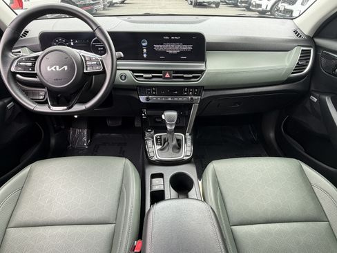 Certified 2024 Kia Seltos SX w/ SX Sunroof Package AWD/4WD image 27
