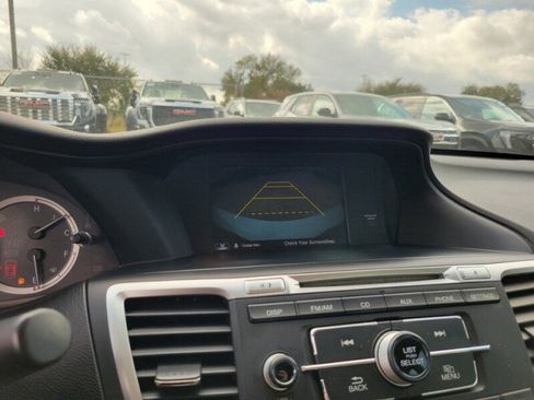 Used 2016 Honda Accord LX image 18