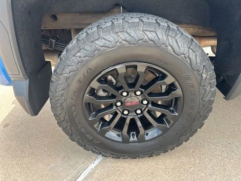 Used 2022 GMC Sierra 1500 AT4X AWD/4WD image 11