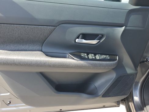 New 2026 Nissan Kicks SV image 12