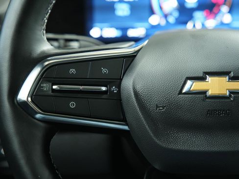 Used 2025 Chevrolet Traverse LT w/ Sun and Wheel Package AWD/4WD image 30