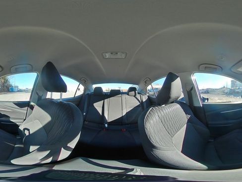 Used 2025 Toyota Camry LE image 41