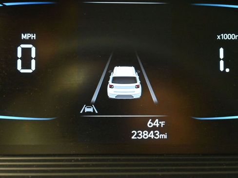 Certified 2023 Hyundai Venue SEL FWD image 16