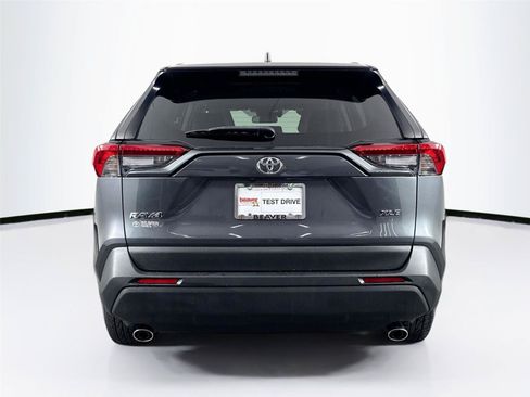 Used 2020 Toyota RAV4 XLE Premium FWD image 11