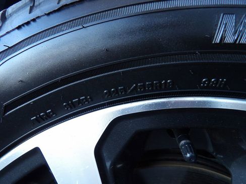 Used 2024 Subaru Forester Limited image 31