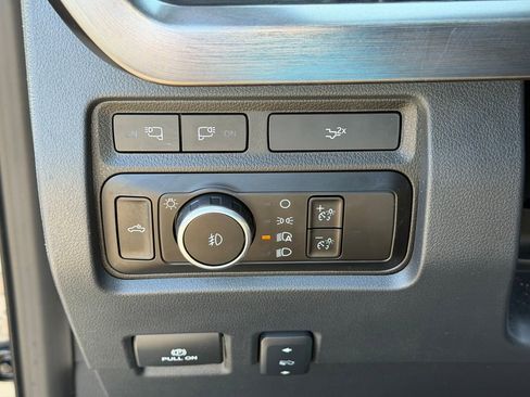 Used 2024 Ford F350 Lariat w/ Lariat Ultimate Package AWD/4WD image 11