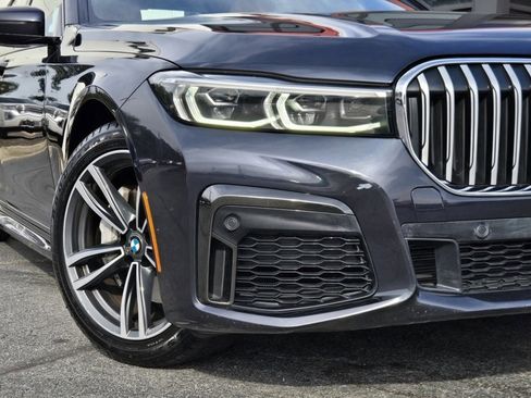 Used 2021 BMW 740i xDrive w/ M Sport Package image 10
