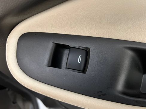 Used 2024 Buick Encore GX Sport Touring FWD image 26