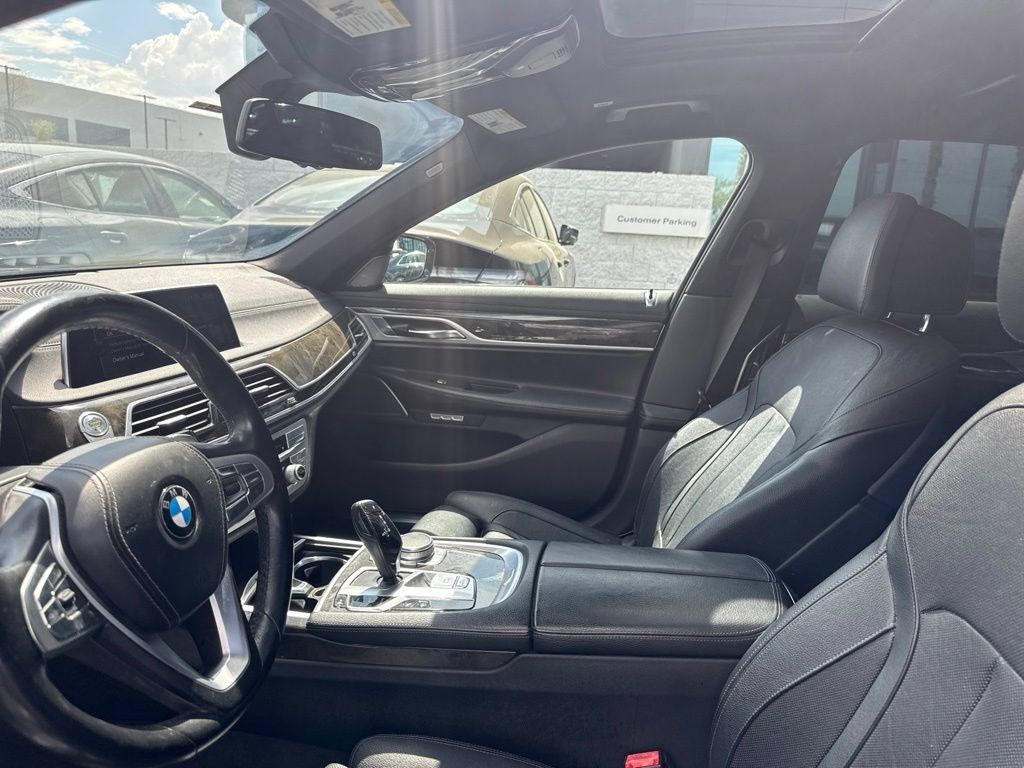 Used 2016 BMW 740i RWD image 20