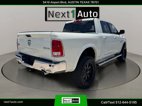 Used 2018 RAM 1500 Laramie w/ Convenience Group AWD/4WD image 8