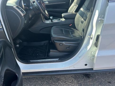 Used 2015 Jeep Grand Cherokee Limited image 10