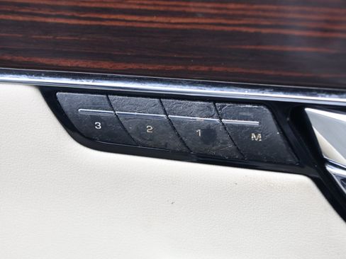 Used 2013 Jaguar XJ L Portfolio RWD image 14