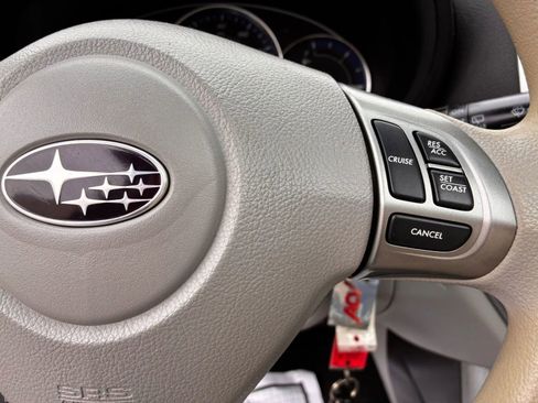 Used 2013 Subaru Forester 2.5X Premium AWD/4WD image 27
