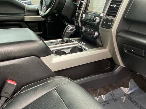Used 2017 Ford F150 Lariat w/ Equipment Group 502A Luxury AWD/4WD image 50