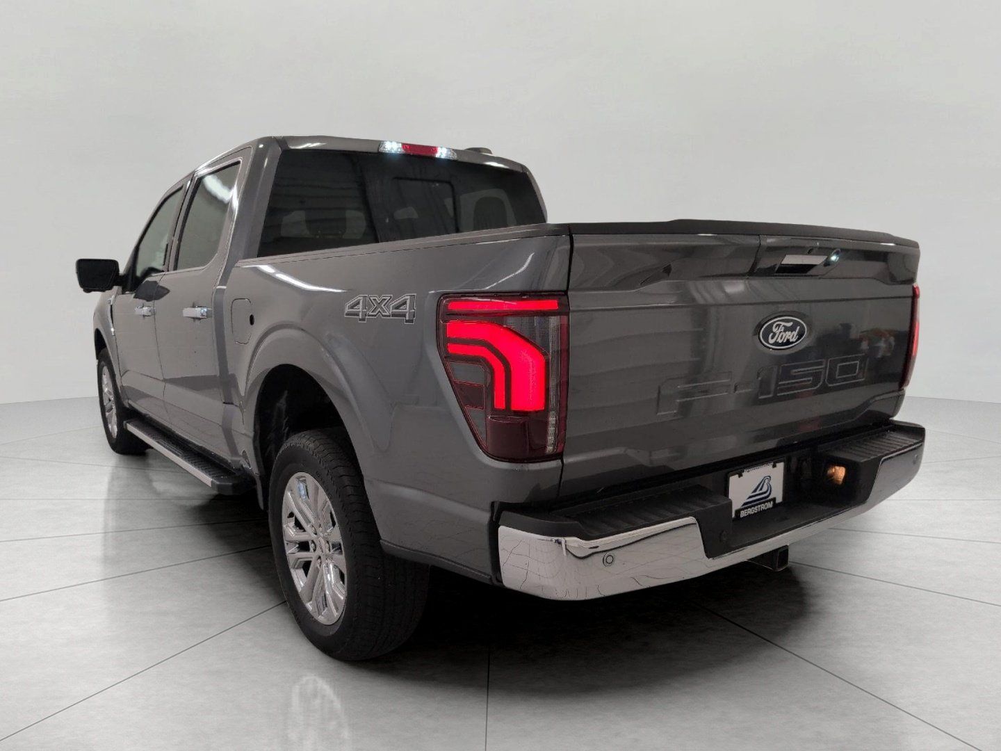 Used 2024 Ford F150 Lariat w/ Tow/Haul Package AWD/4WD image 19