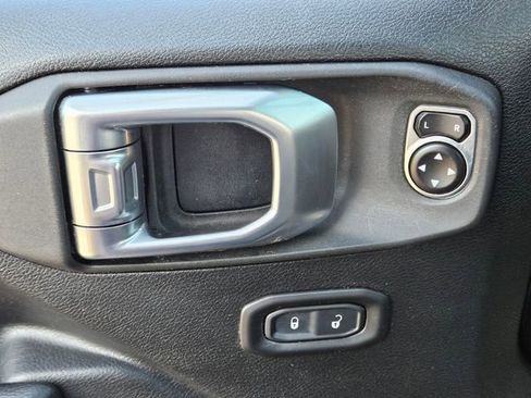 Used 2020 Jeep Wrangler Unlimited Sport image 26