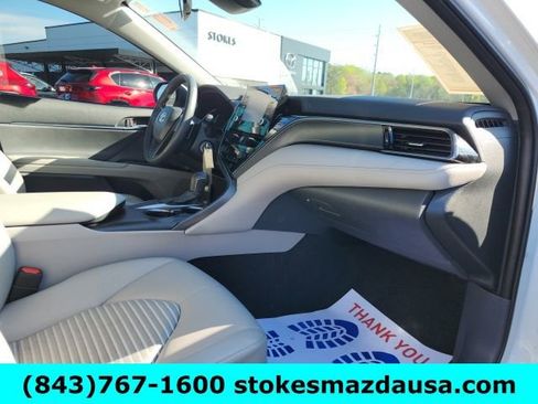 Used 2024 Toyota Camry SE image 24
