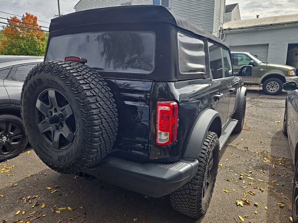 Used 2022 Ford Bronco Black Diamond AWD/4WD image 5