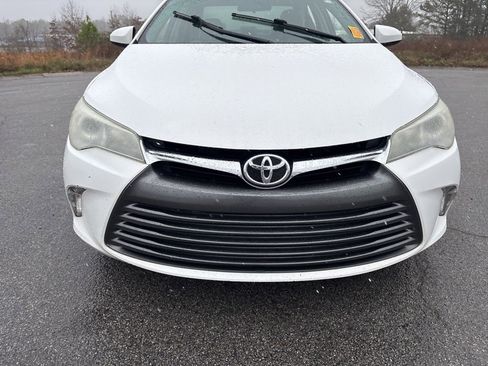 Used 2016 Toyota Camry LE image 35