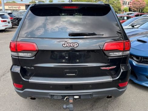 Used 2017 Jeep Grand Cherokee Trailhawk AWD/4WD image 4