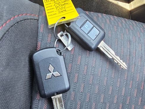 Used 2017 Mitsubishi Outlander Sport LE AWD/4WD image 20