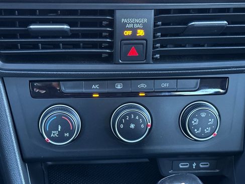 Certified 2023 Volkswagen Jetta S image 20