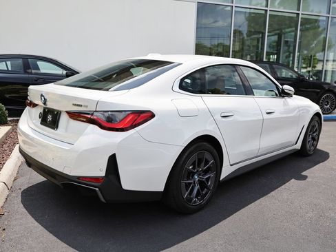 Used 2024 BMW i4 eDrive40 w/ Premium Package RWD image 7