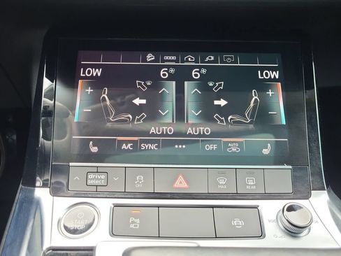 Used 2022 Audi e-tron Premium AWD/4WD image 31