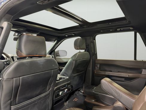 Used 2020 Ford Expedition Max King Ranch w/ Cargo Package RWD image 12