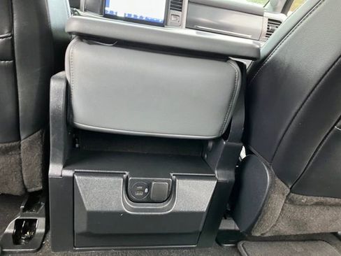 Used 2021 Ford F150 Lariat w/ Equipment Group 501A Mid image 21