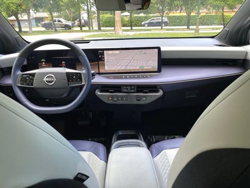 Used 2026 Nissan Leaf Platinum+ w/ Floor Mat Package (Platinum+) FWD image 24