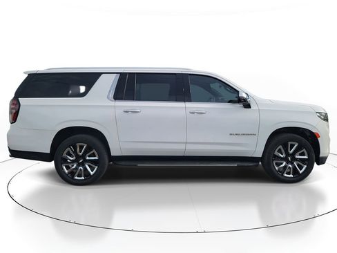 Used 2021 Chevrolet Suburban Premier w/ Premium Package image 3