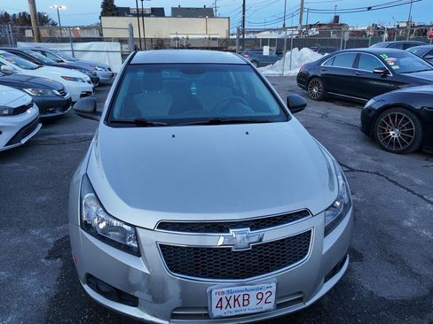 Used 2014 Chevrolet Cruze LS image 6
