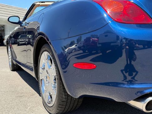 Used 2005 Lexus SC 430 Convertible RWD image 28