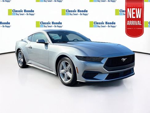 Used 2026 Ford Mustang Premium RWD image 1
