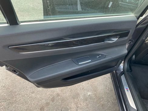 Used 2014 BMW 740Li RWD image 18