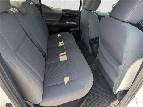 Used 2021 Toyota Tacoma SR5 AWD/4WD image 18