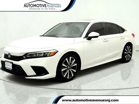 Used 2024 Honda Civic EX image 1