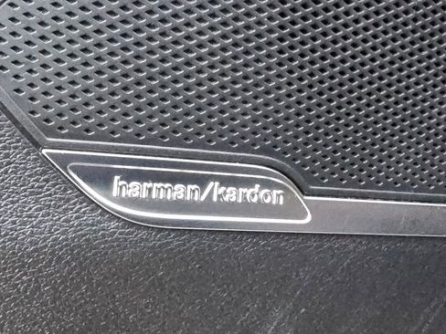 Used 2023 Kia Sportage SX image 8