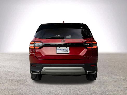 Used 2024 Honda Pilot Elite image 8