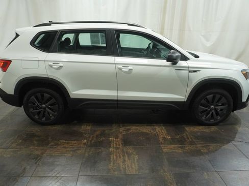 Used 2023 Volkswagen Taos S FWD image 3