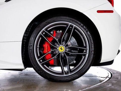 Certified 2019 Ferrari 488 Spider image 15