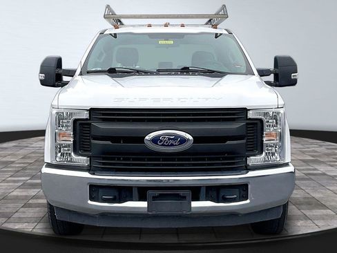 Used 2019 Ford F250 XL w/ XL Value Package RWD image 2
