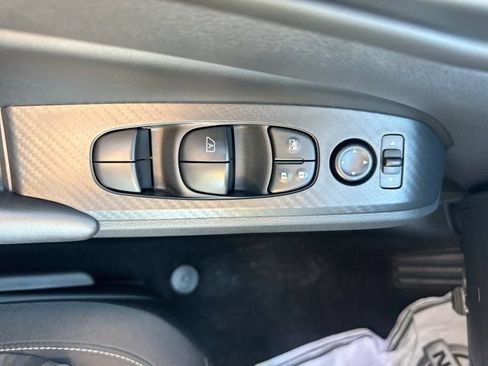 Used 2025 Nissan Altima 2.5 S FWD image 23