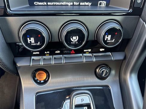 Used 2016 Jaguar F-TYPE S image 21